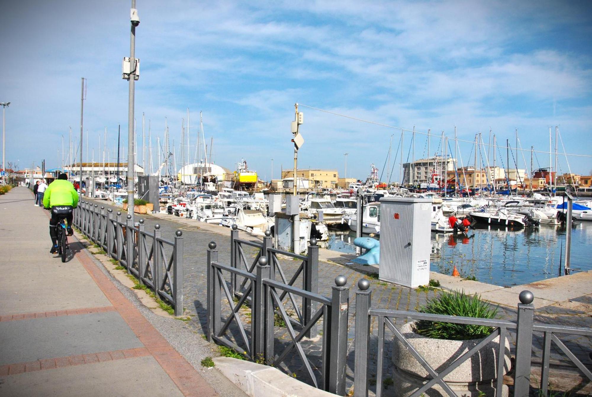 Alloggio Di Giorgia Fiumicino Bagian luar foto